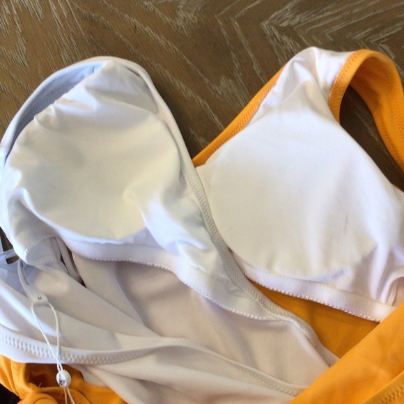 Cupshe Womens Colorblock Wrap Crossover Side Tie 1pc Swimsuit Size Medium - Picture 5 of 8